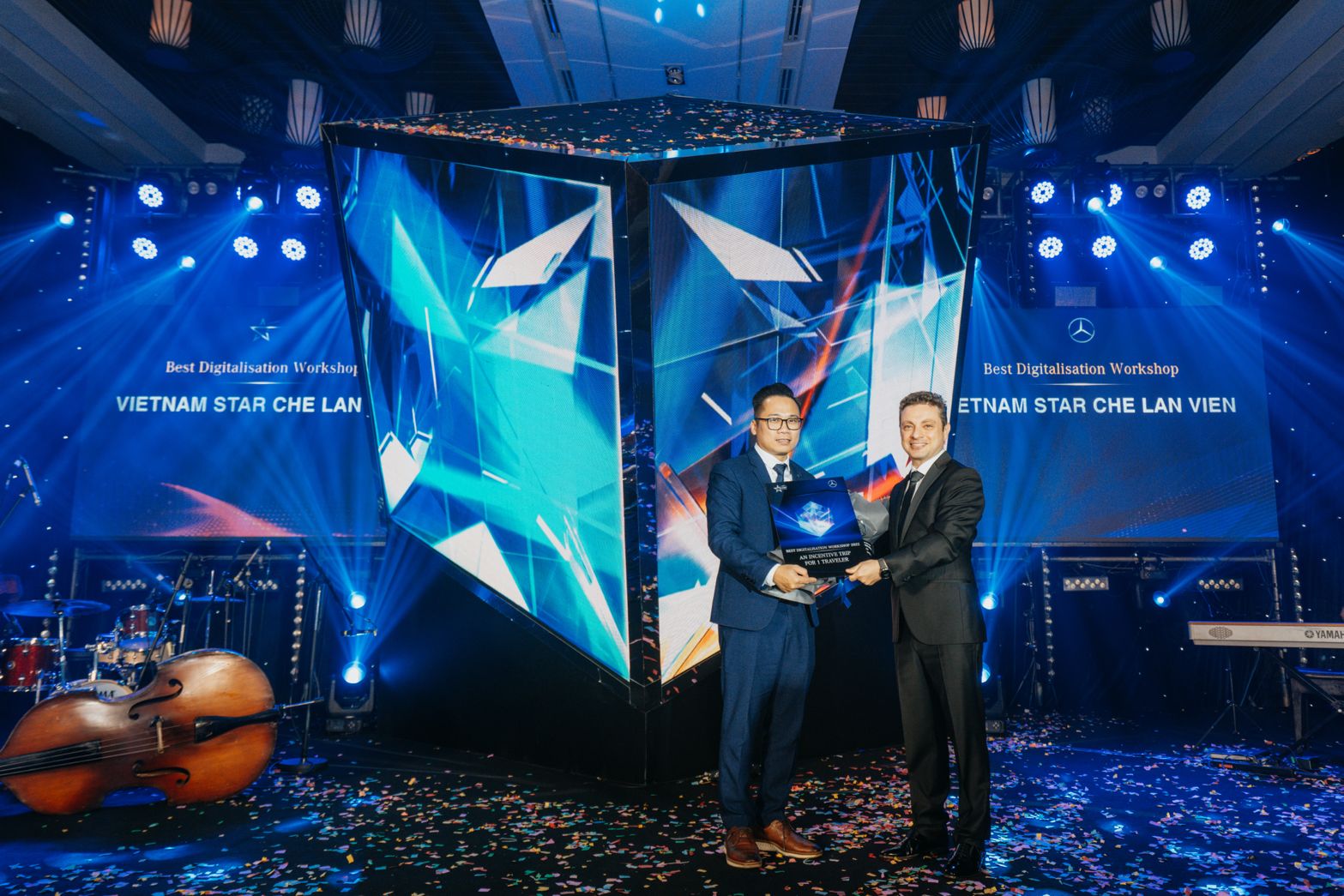 Vietnam Star Automobile recognized with numerous awards at the Mercedes-Benz Star Awards 2023.